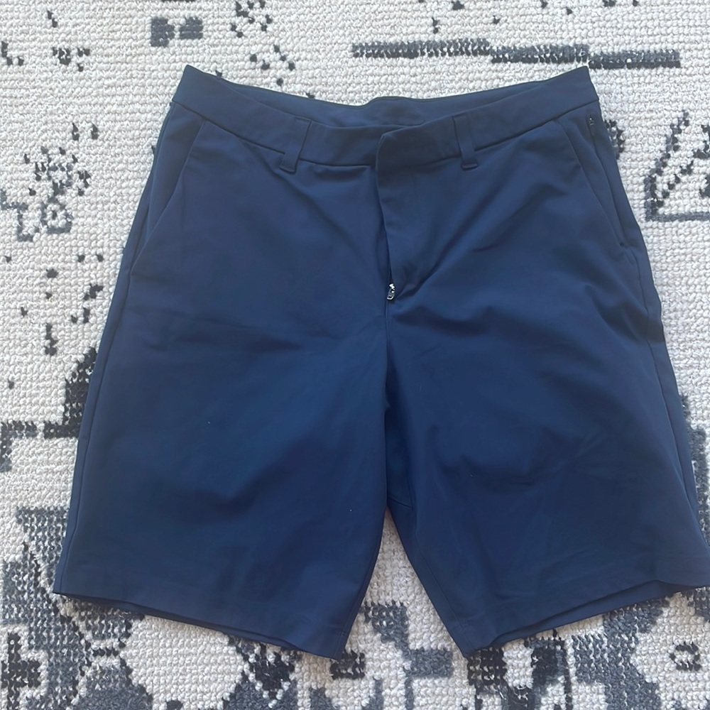 lululemon Oxford 9” navy shorts